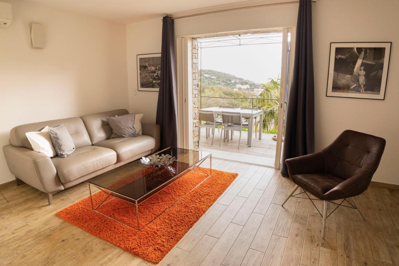 Suites In Erbalunga Ербалунґа Екстер'єр фото