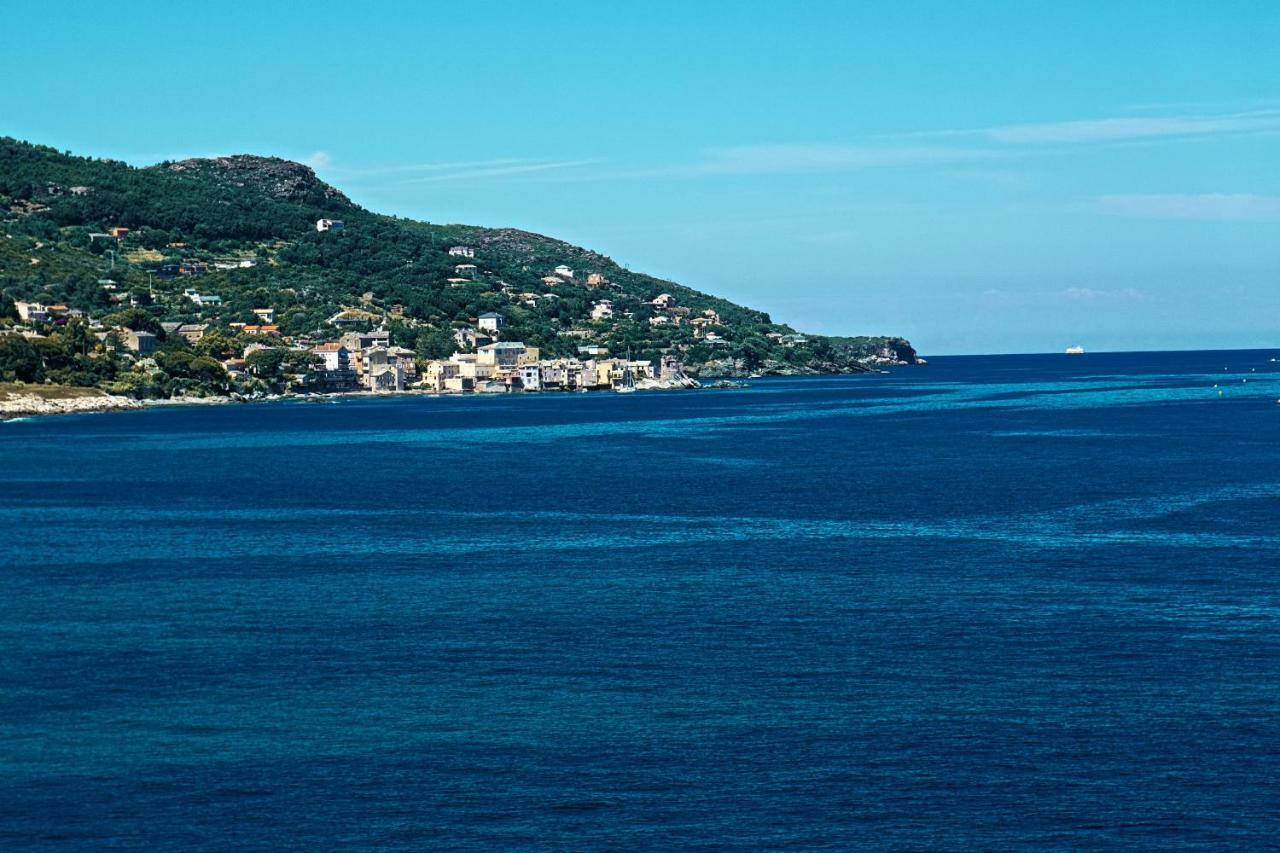 Suites In Erbalunga Ербалунґа Екстер'єр фото
